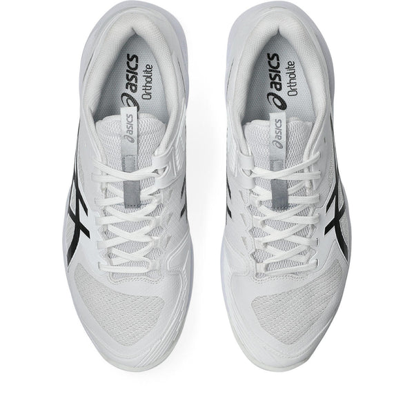 Thees ASICS tennis shoes have white laces and black ASICS logo.