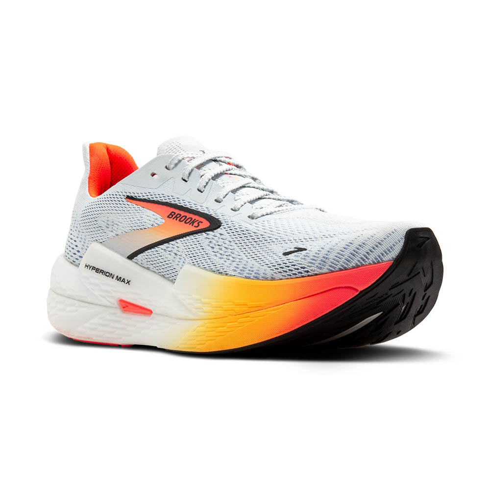 Fast and protective for training at top speed, the men's Hyperion Max 2 neutral cushioned running shoes help you go after your goals by combining even more high-stacked lightweight cushioning than in the prior version with fast transitions and a breathable fit.