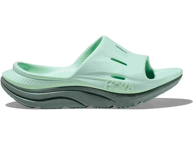 Lateral view of the Women's HOKA Ora Recovery Slide 3 in the color Mist Green/Trellis