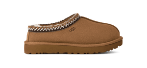 An Ugg slip on shoe with a knitted collar in teh chestnut colorway.