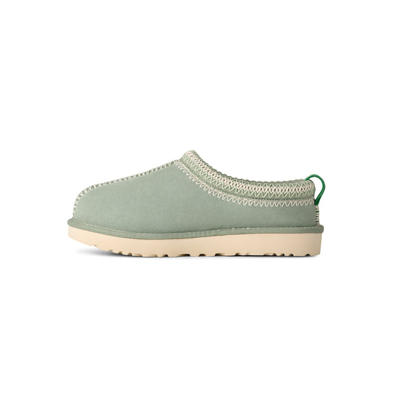 Light green slipper with tan accents