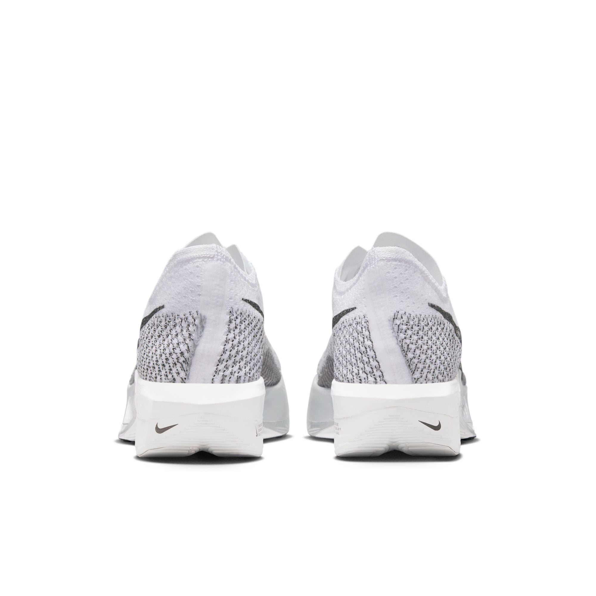back view of womens vaporfly 3