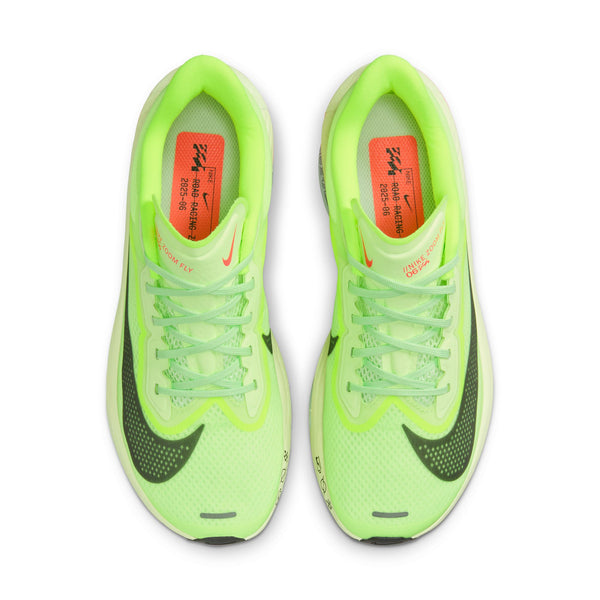 The shape of the Zoom Fly 6 makes it look like a fast running shoe.