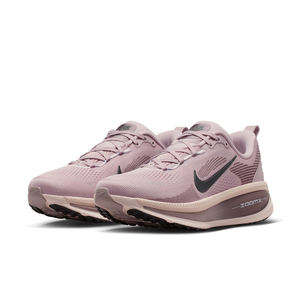 A pair of Nike running sheos for women that have a fashion appeal.