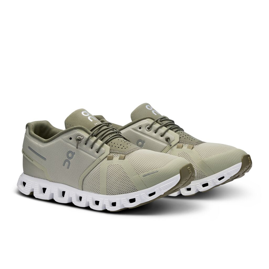 When both pairs of the On Cloud 5 sit together they give a great look, especially in this colorway that will work good with jeans shorts or even in the office