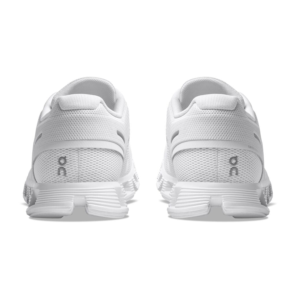 The heel area of this all white Cloud 5 has the On logo on both the right and the left shoe