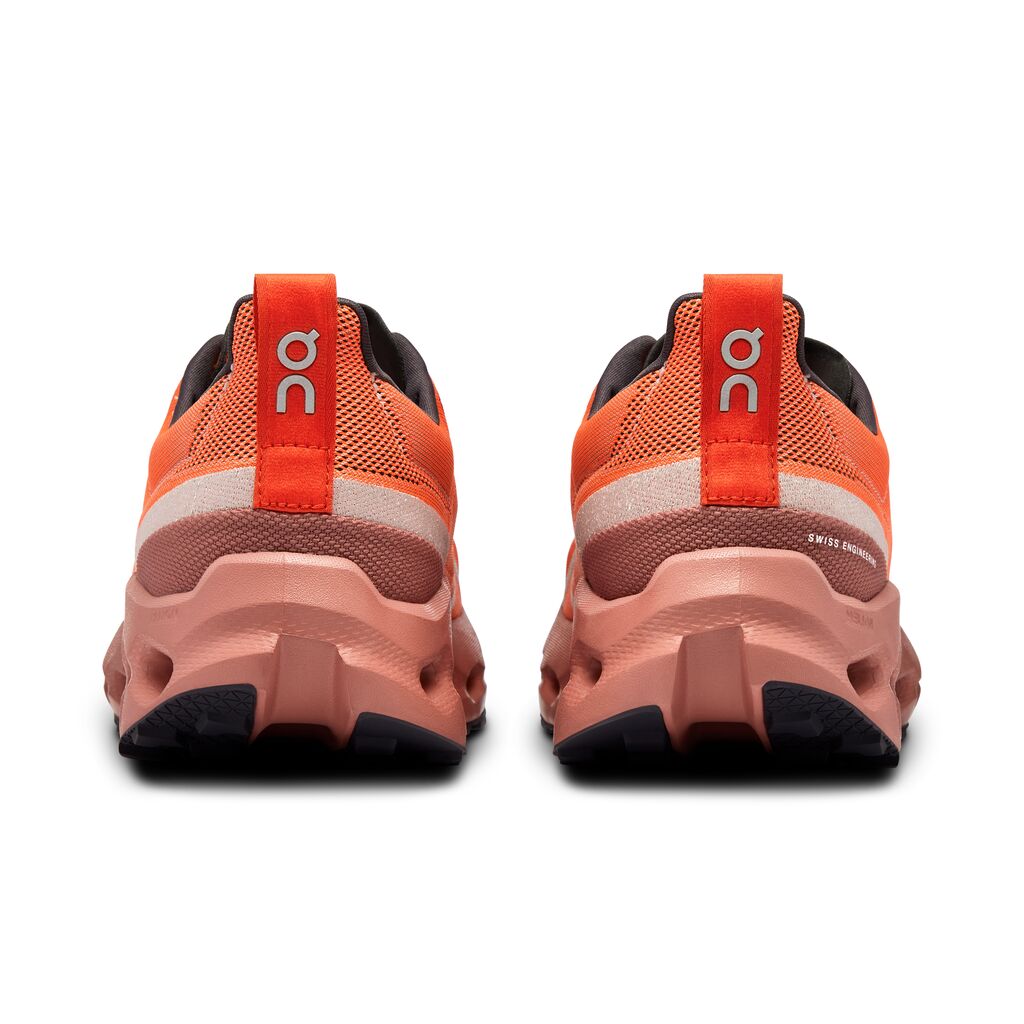 The heel area of the men's Cloudsurfer from On hae an orange pull tab on the back