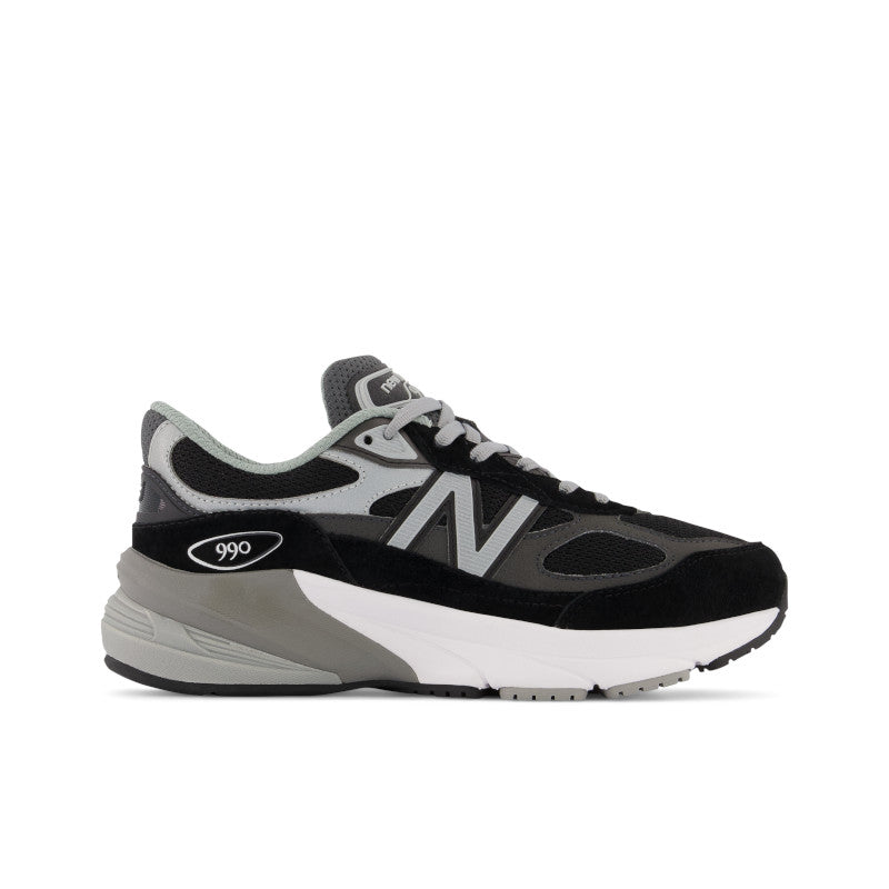 The Kid's 990 is one of the best kids shoes available.  They are very durable, fit great and are great for growing feet