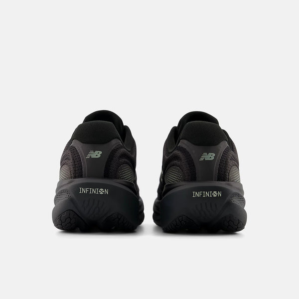 The updated heel cup locks the foot in.