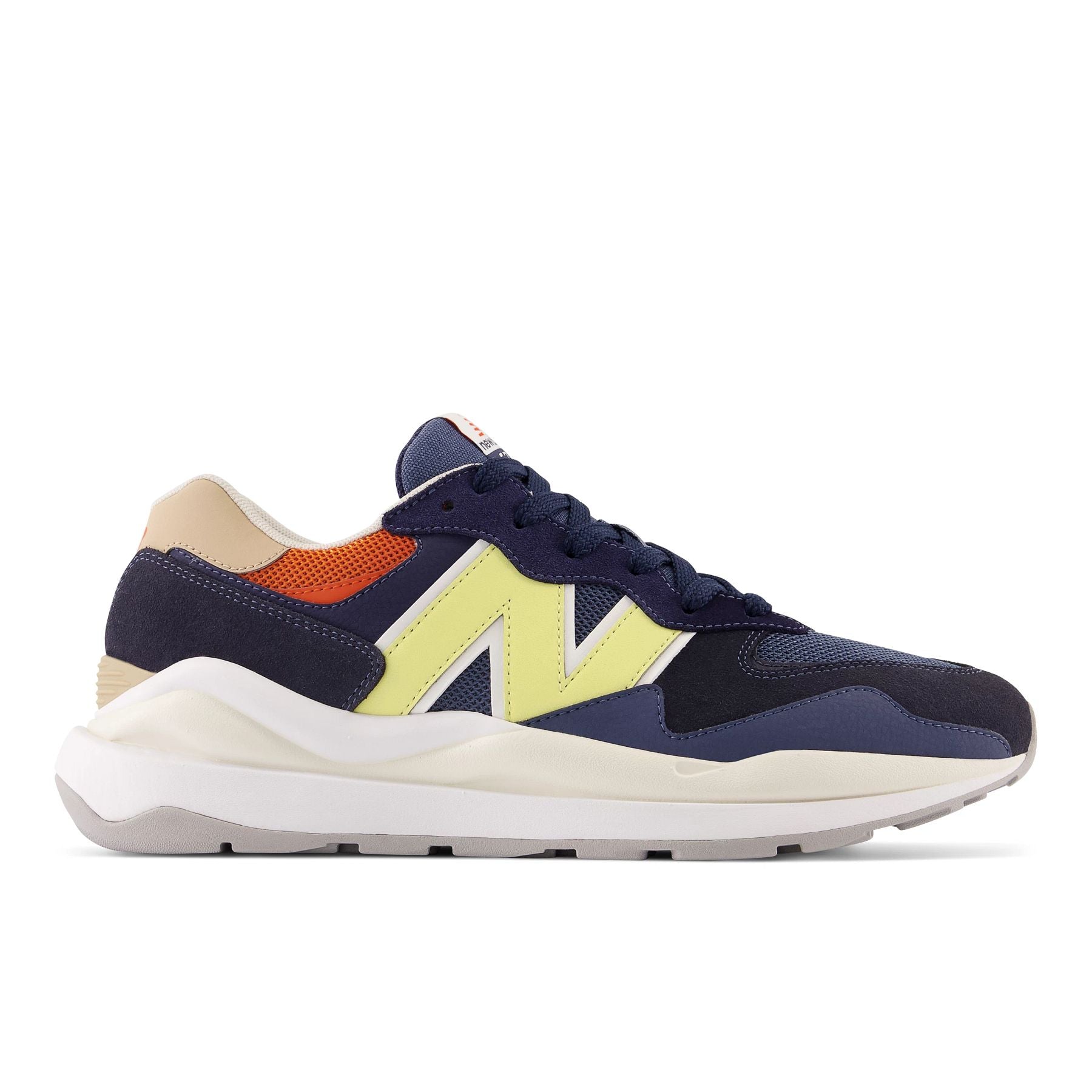 Lateral view of the Men's 5740 Lifestyle shoe by New Balance in the color Eclipse