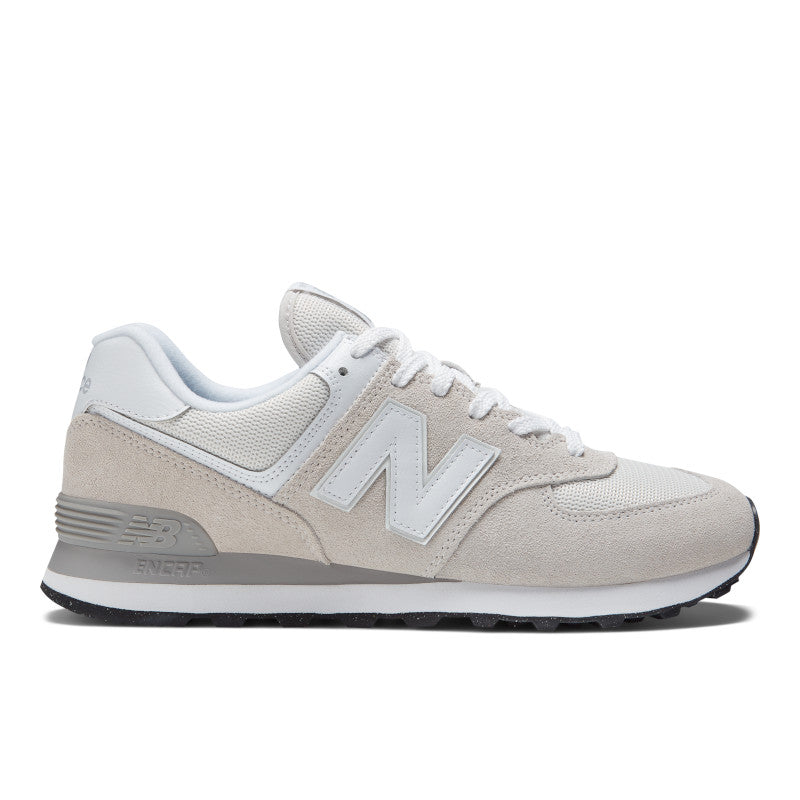 The Nimbus Cloud 574 is one of the core colorways of the 574 that looks great and often available