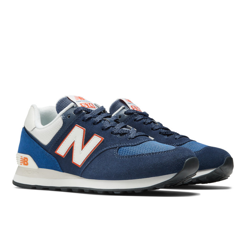 These NB 574's have a great combination of multiple colors of blue