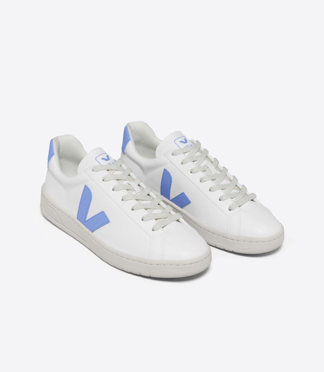 VEJA sneakers are produced in high-standard factories in Brazil. The logistics of VEJA stores in Europe and e-commerce are managed by Log’ins, a professional and social inclusion company.