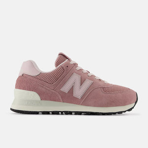 This NB women's Lifestyle shoe has a white "N" logo and a light pink upper.