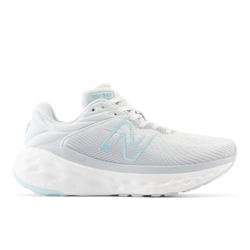 With a technical look and feel featuring an understated color and design, the New Balance Fresh Foam X 840v1 is a stylish and practical shoe ideal for low-impact activities or general everyday wear. 
