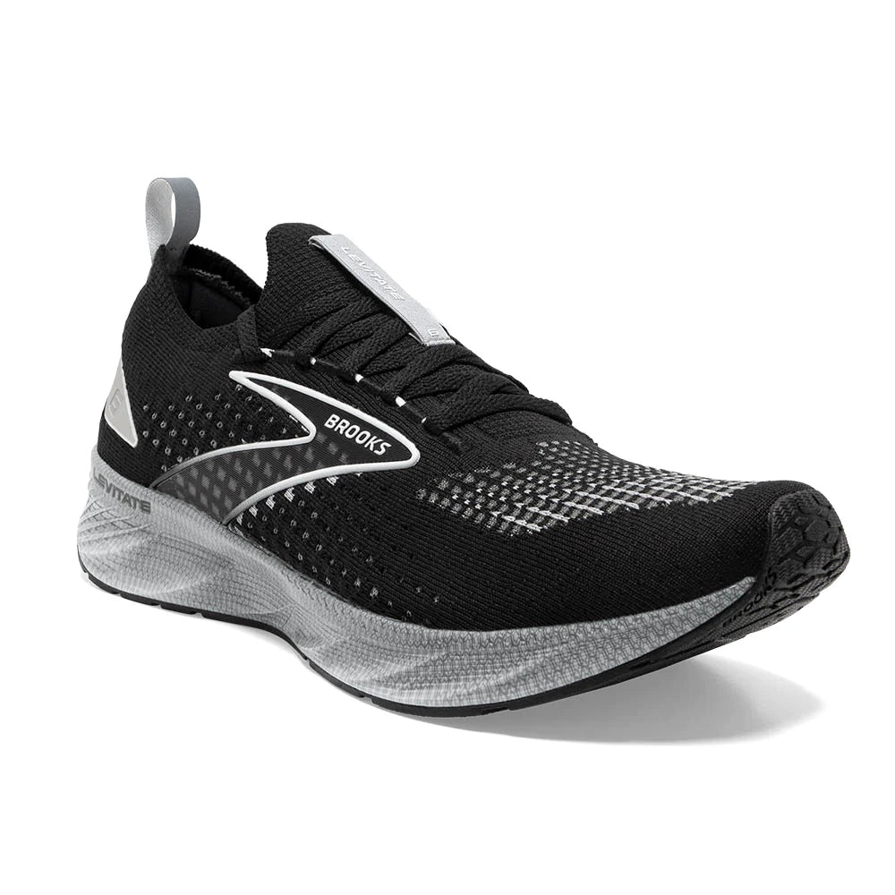 Front angled view of the Men's Levitate Stealthfit by Brooks in the color Black/Grey/Oyster
