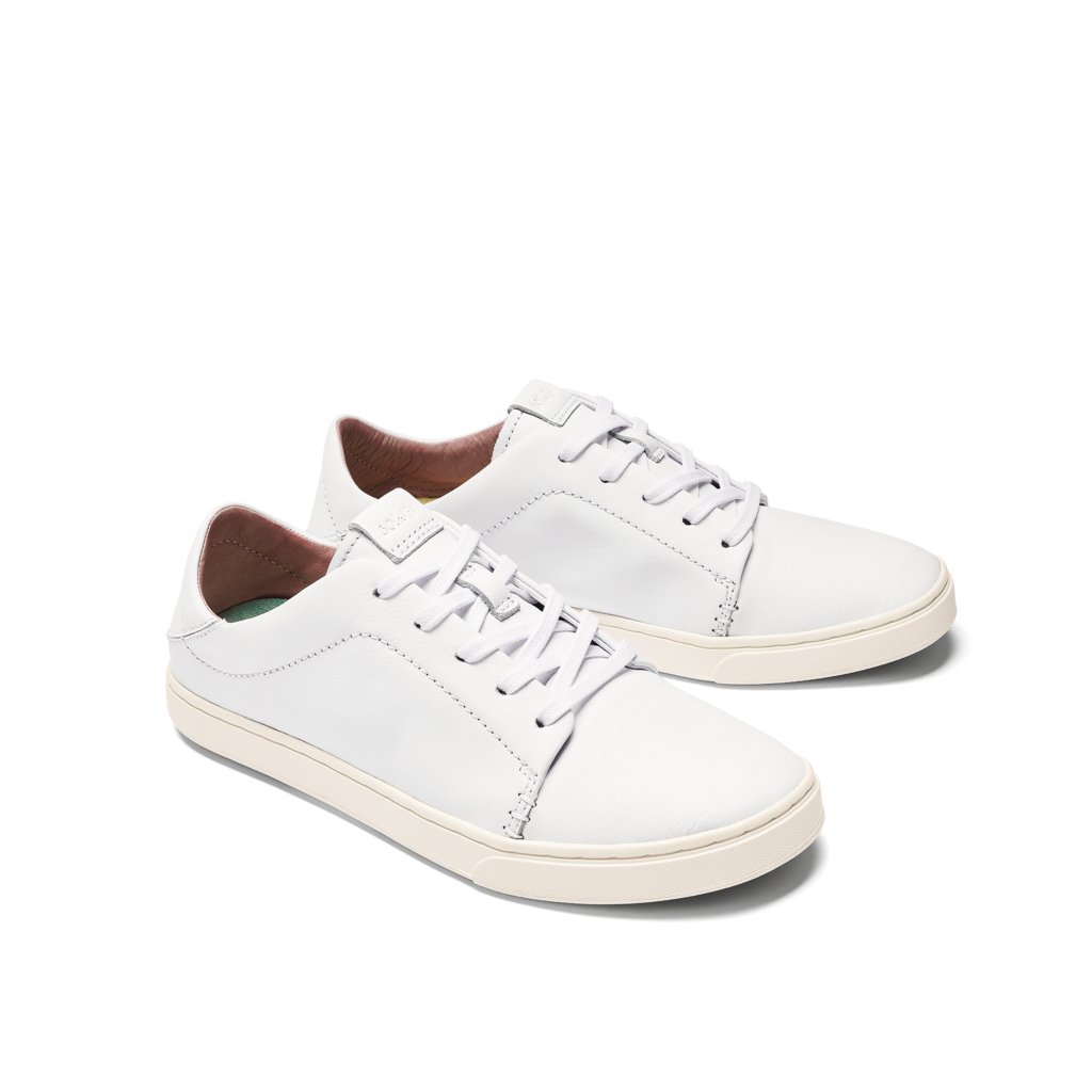 Cruise the coastline or spend the afternoon at the farmer’s market in your new everyday sneaker from OluKai, the Women's Pehuea Lī ‘Ili. It sports a classic and fashionable, white sneaker look - one that everyone needs in their closet.