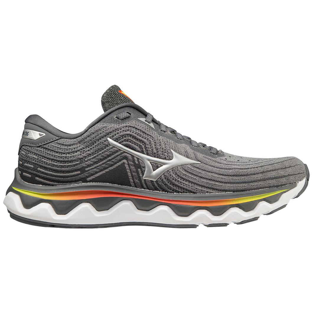 Lateral view of the Men's Mizuno Horizon 6 in the color Ultimate Grey/Silver