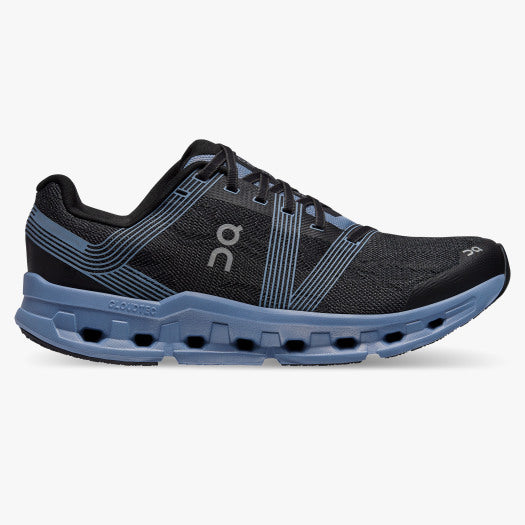 Getting started with running – or pushing on to a new goal – can be tough. That's why the Men's Cloudgo from On was engineered to give you that energy boost needed to take you further. From soft cushioning to the forefoot rocker for a smooth rolling motion, the Cloudgo is made for everyone who wants to up their running game. 