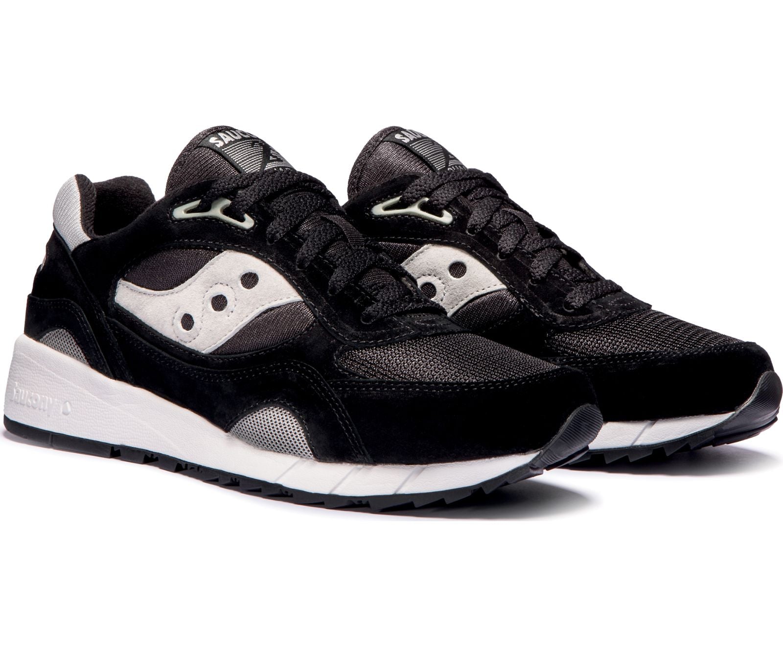 Front angle view of the Men's Saucony Shadow 6000 in Black/Silver