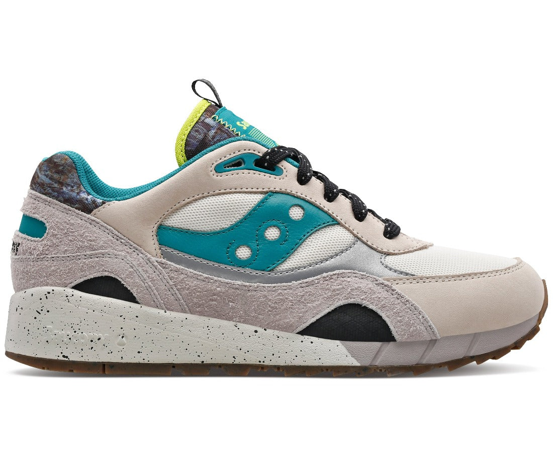 Summoning 1991’s best high-mileage running shoes, the Men's Shadow 6000 support and flex perfectly with the killer cushioning you know and expect from Saucony. Indulge yourself with suede and leather, which give this retro athletic shoe their classic look. Throw on your Shadow 6000 and break a sweat in the same balanced running fashion sneakers you’ve rocked since back in the day. 