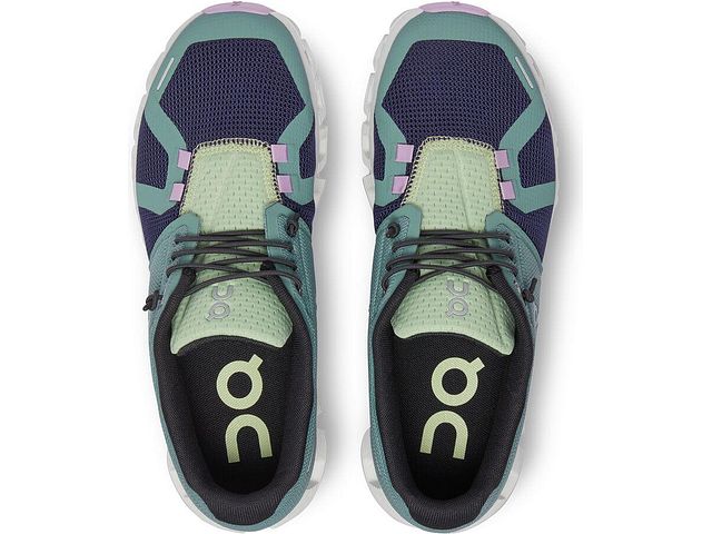 Top view of the Women's Cloud 5 Push by ON in the color