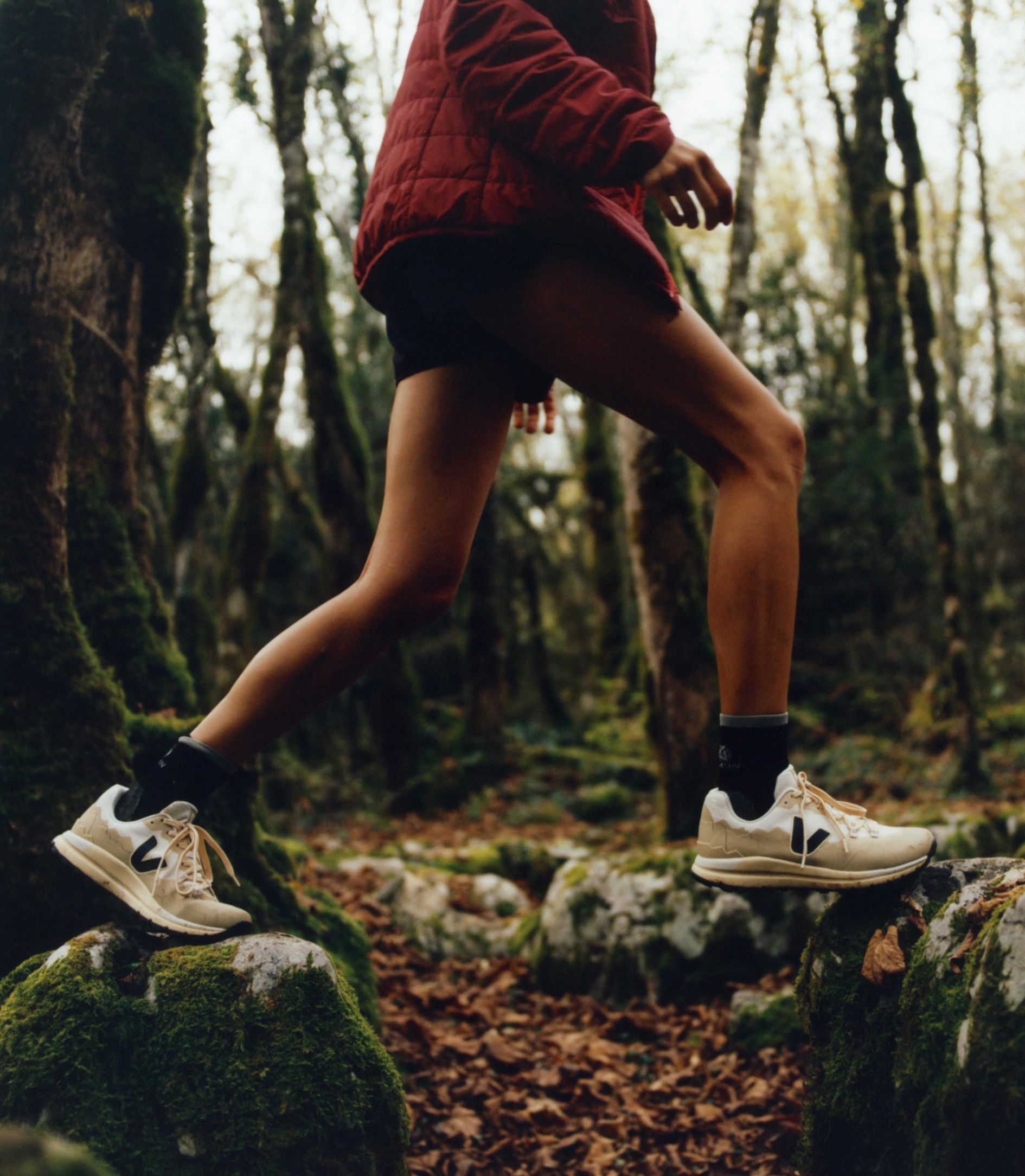 Model wearing the Women's VEJA Fitz Roy Trek Shell trail shoe in the color Gravel