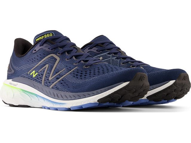 Front angle view of the New Balance Men's 860 V13 in the color Navy Blue