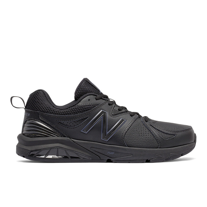 Lateral view of the Men's New Balance Cross Training 857 V2 shoe in all Black