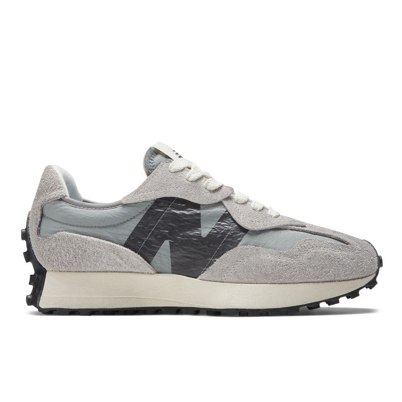Lateral view of the Men's 327 Lifestyle shoe by New Balance in the color Grey Matter
