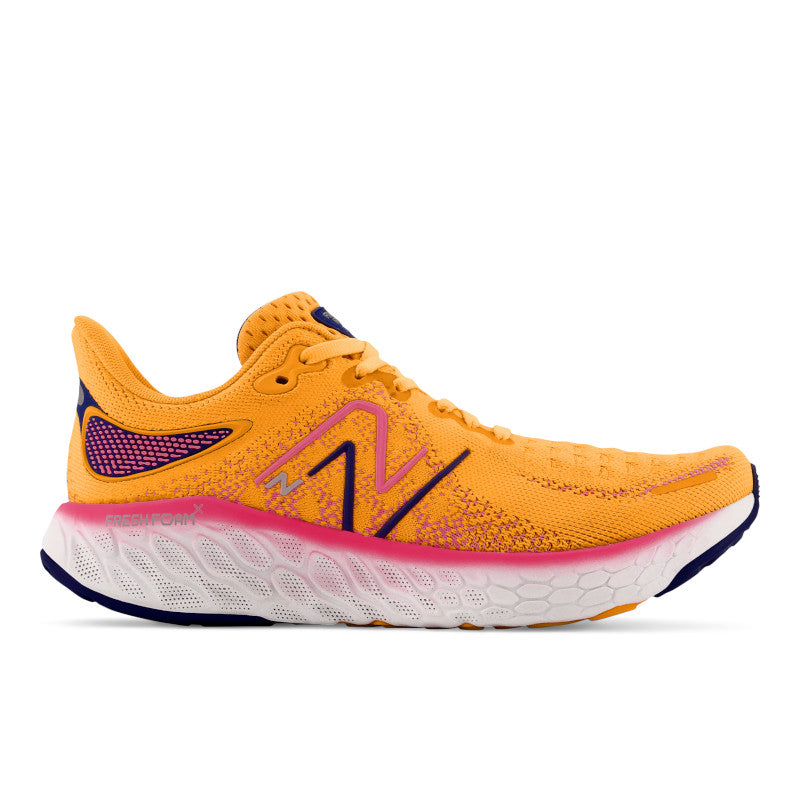If New Balance only made one running shoe, that shoe would be the 1080. What makes the Women's 1080 V12 so unique is its versatility. The 1080 delivers top-of-the-line performance to every kind of runner, whether you’re training for world-class competition, or catching a rush hour train.