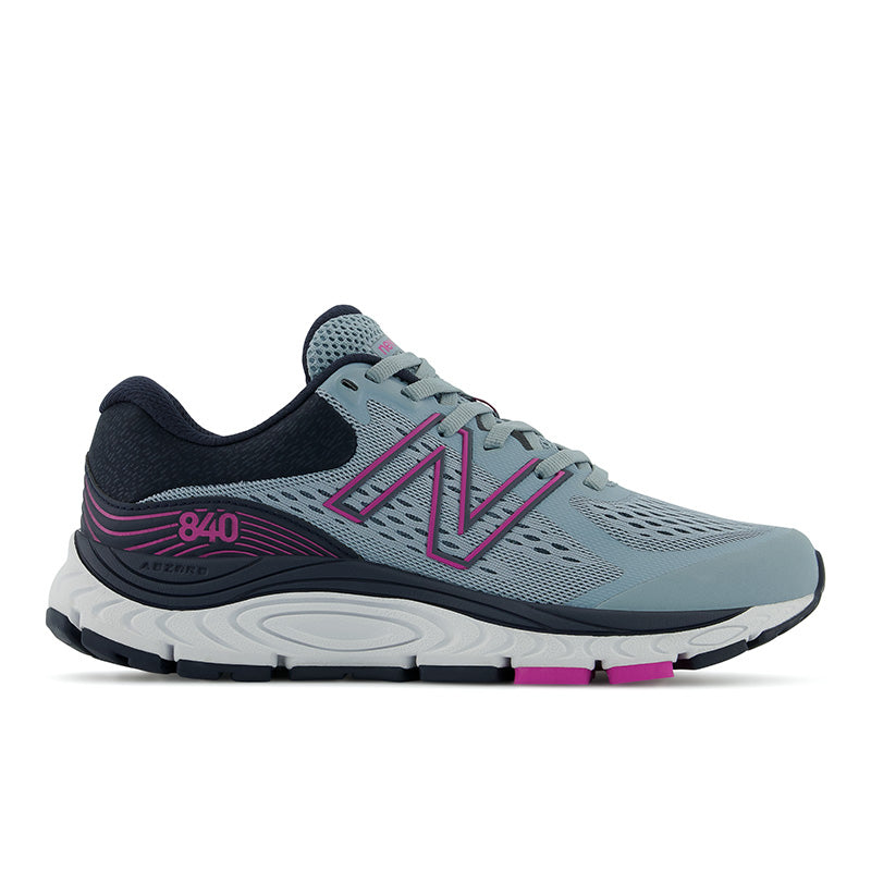 Lateral view of the Women's New Balance 840 V5 in the color Cyclone/Eclipse