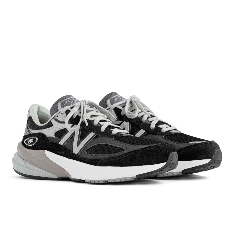 Front angle view of the Women's New Balance 990 V6 in Black/White