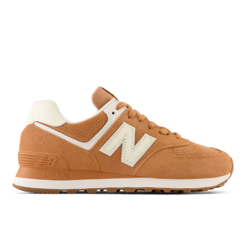 Lateral view of the Women's 574 New Balance lifestyle shoe in the color code NB