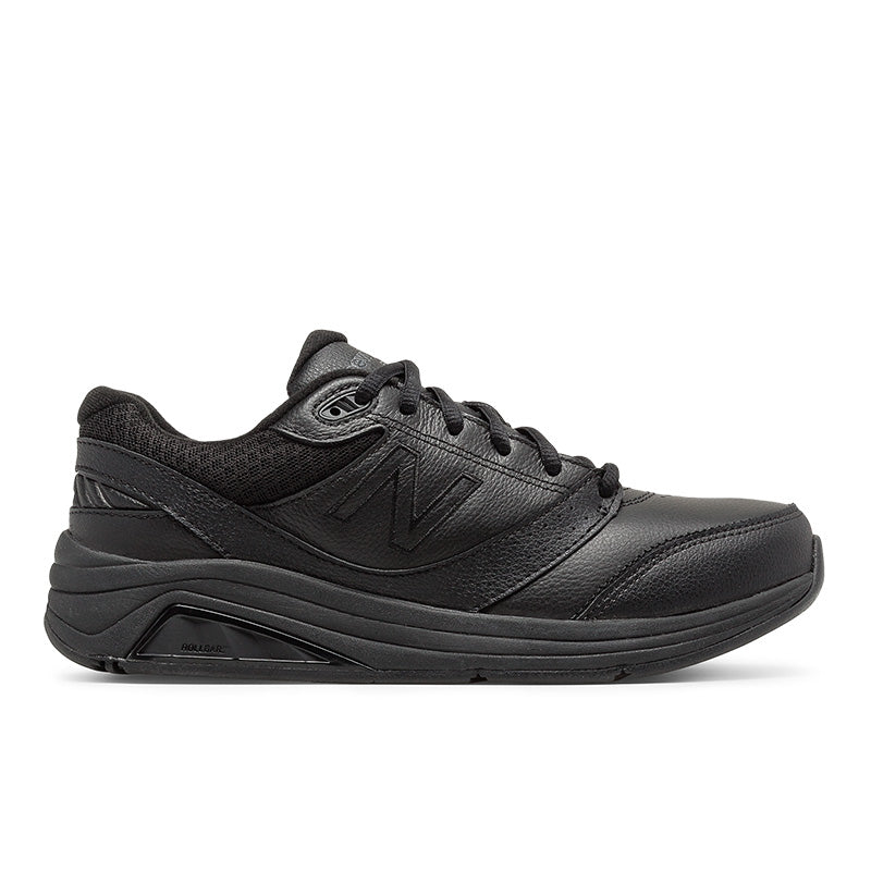 Lateral view of the Women's New Balance 928 V3 walking shoe in all black