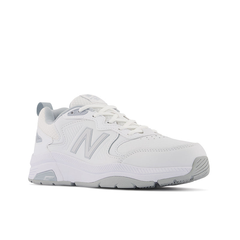 Front angle view of the Women's New Balance 857 V3 cross training shoe in white